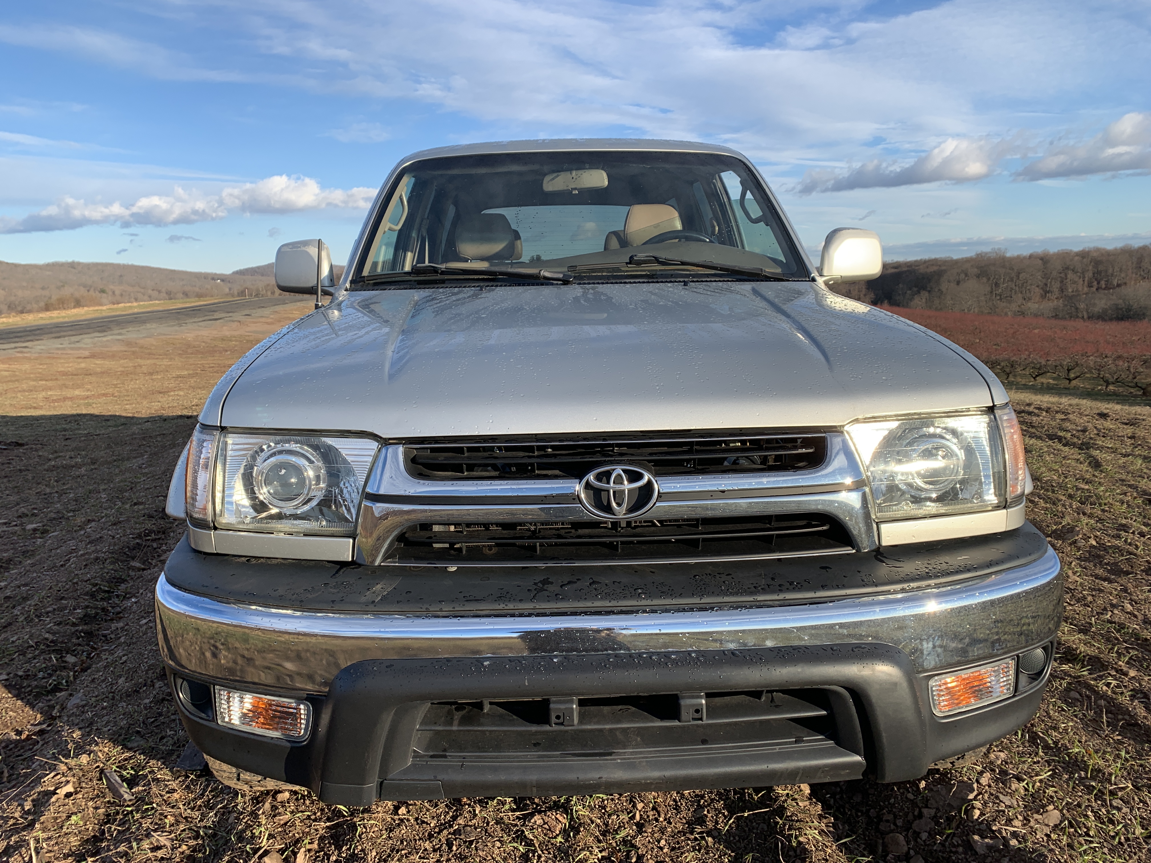 2002 Toyota 4Runner SR5 THIRD GENERATION - 3rd Gen 3.4L V6 4×4 - BEAUTIFUL - RUNS GREAT - HIGH MECHANICAL BASELINE - New Timing Belt, New Waterpump, New Head Gaskets, New Radiator, New Alternator, New Brakes, New Valve Cover Gaskets, New Wildpeak Tires, New Shocks, New Muffler / Exhaust, New HID Headlights, Frame is Clean and solid, Cleaned and Undercoated - MORE — photo 34